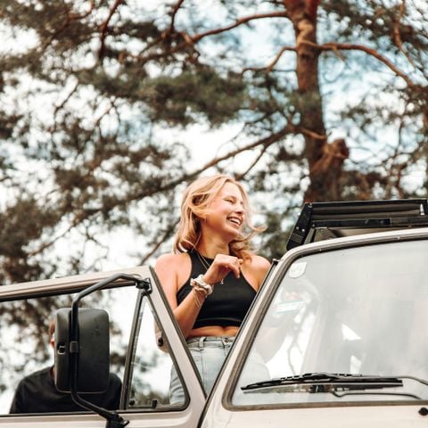 Stellplatz - CAMPING CAR & VAN (inkl. Strom)