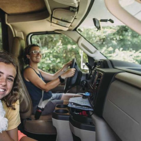 Stellplatz - WELCOME CAMPING CAR & VAN Package (inkl. Strom)