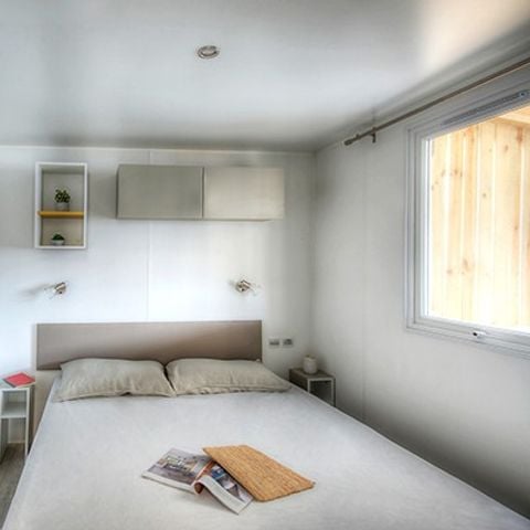 Stacaravan 6 personen - Stacaravan | Ultimate | 3 slaapkamers | 6 pers | Verhoogd terras | Jacuzzi | 2 badkamers | Airconditioning | TV