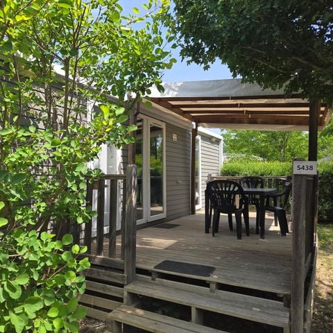 MOBILHOME 4 personnes - Ultimate | 2 Ch. | 4 Pers. | Terrasse surélevée | 2 SDB | Clim. | TV