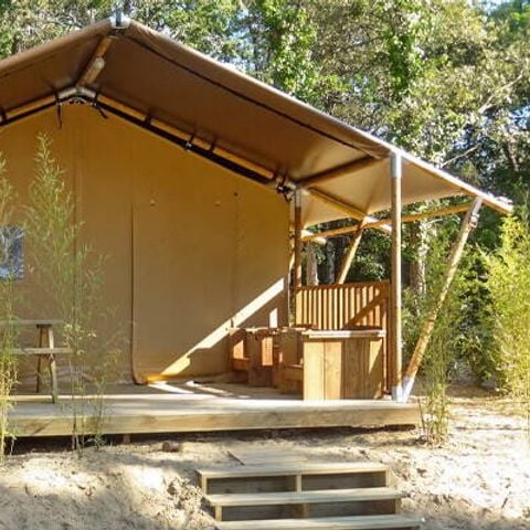Canvas and wooden tent 5 persons - Safari Tent | 2 Bedrooms | 4/5 Pers.