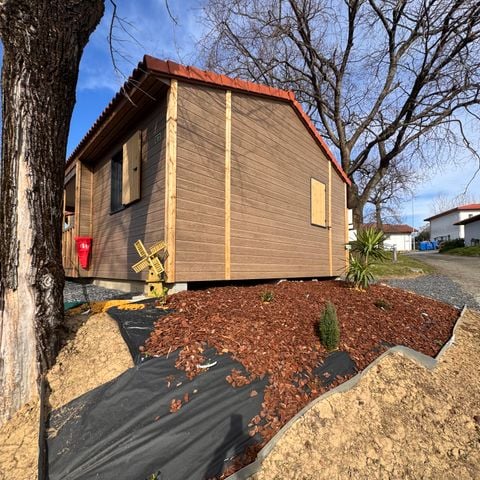 CHALET 6 personnes - HEGOA 4/6 personnes - 2 chambres + douche XL