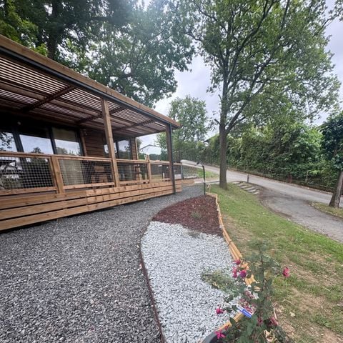 CHALET 6 personnes - ENBATA  4/6 personnes - séjour et terrasse  XL 