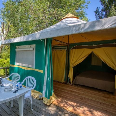 Bungalow de lona 4 personas - MUEBLE en terraza sin sanitarios 16 m² (16 m²)