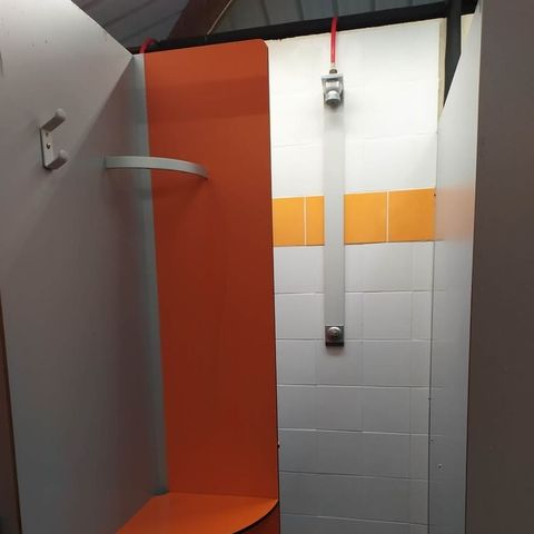 PIAZZOLA - Privilegio: 2 persone + veicolo + elettricità + cabina attrezzata