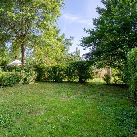 PIAZZOLA - Confort XL : 2 persone + veicolo + elettricità + piazzola > 120m².