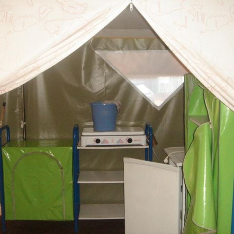 BUNGALOW TOILÉ 5 personnes - 2 chambres 16m², sans sanitaires