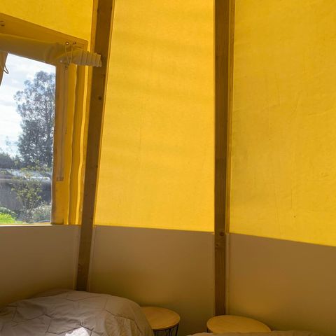 UNUSUAL ACCOMMODATION 4 people