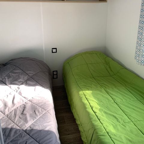 Mobilheim 8 personen - 6/8 pax Übernachtung - Überdachte Terrasse