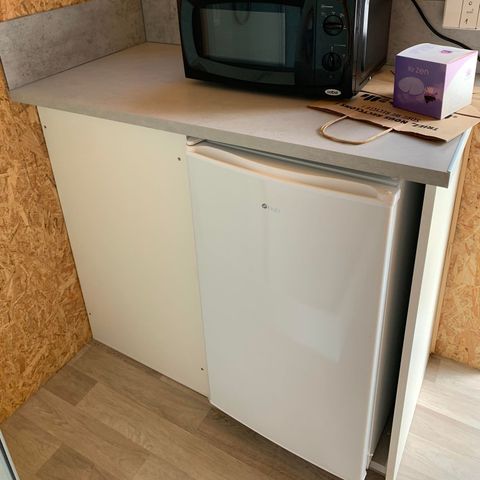 STAANPLAATS - Premium accommodatie met kitchenette en eigen badkamer