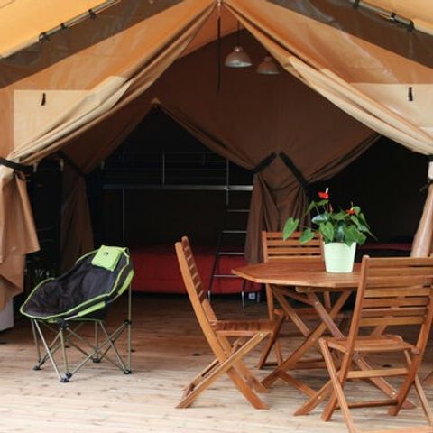 Canvas and wooden tent 7 persons