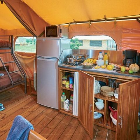 Canvas and wooden tent 7 persons