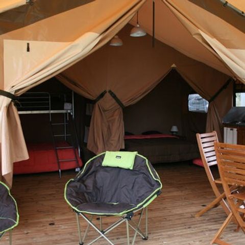 Canvas and wooden tent 7 persons