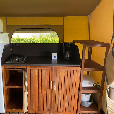 Canvas and wooden tent 4 persons - 2-bedroom Jungle Lodge 34 m² covered terrace