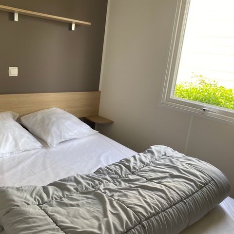 BUNGALOW 6 personnes - Standard 35m² (3 chambres) avec terrasse couverte + TV