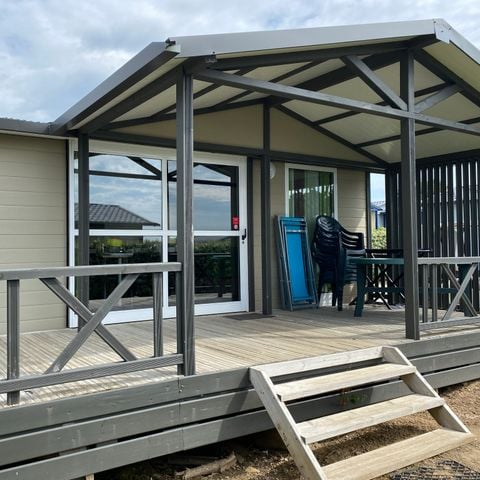 CHALET 6 personnes - Chalet Confort 39 m² (3 chambres) avec terrasse couverte + TV