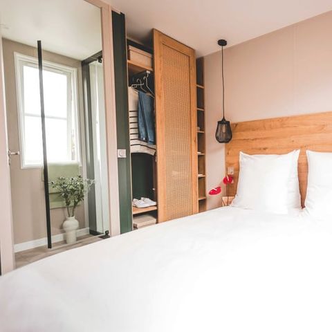 MOBILHOME 6 personas - SPA Premium 40 m² (3 dormitorios, 2 baños) con terraza cubierta + TV + LV
