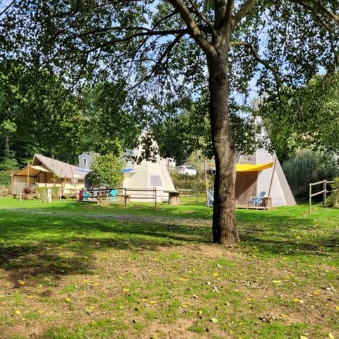 HÉBERGEMENT INSOLITE 6 personnes - Tipi 6