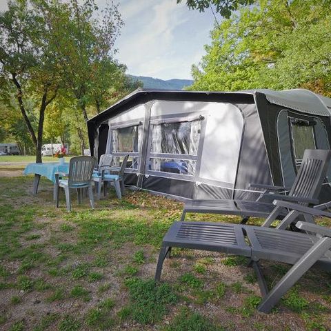 Caravan 4 personen - 25 m2 zonder sanitair