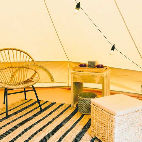 Tente en toile et en bois 2 personnes - Tente grand confort en brodure de Semoy