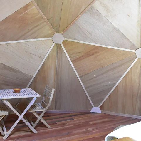 ALOJAMIENTO INUSUAL 2 personas - Cúpula geodésica en Le Calme rodeada de bosques