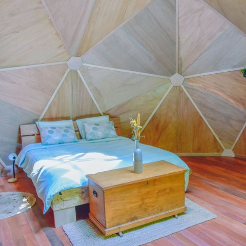 UNUSUAL ACCOMMODATION 2 people - Geodesic dome at Le Calme surrounded by woods