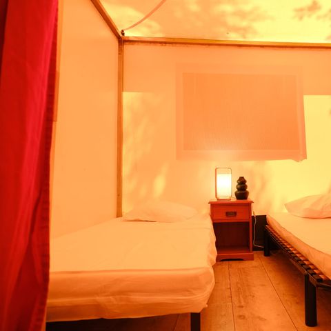 BUNGALOW DE LONA 4 personas - el bosque