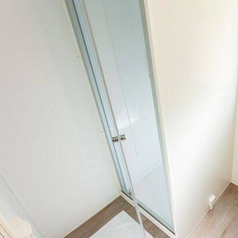 Mobilheim 4 Personen - Mobilheim | Comfort | 2 Zi. | 4 Pers. | Einfache Terrasse | Clim.