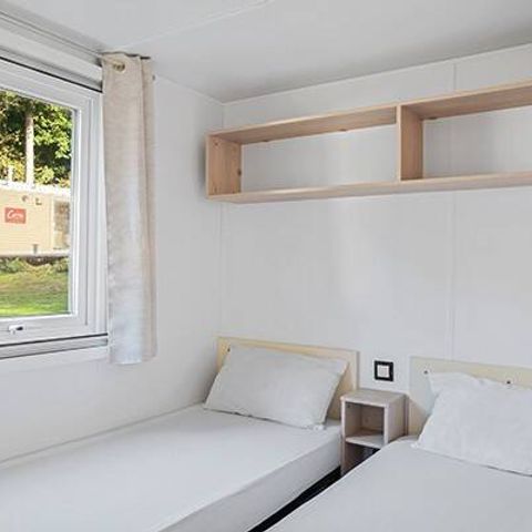 Stacaravan 4 personen - Stacaravan | Klassiek | 2 Slaapkamers | 4 Pers. | Terras met verhoging, niet overdekt