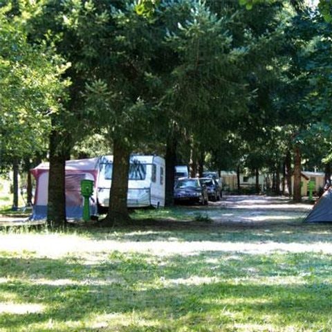 Emplacement - avec voiture