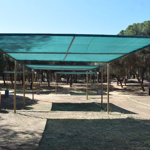 EMPLACEMENT - Parcela Estandar para caravanas con sombra artificial