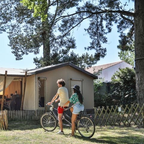 Tente en toile et en bois 5 personnes - Ecolodge Cotton 3 Pièces 5 Personnes
