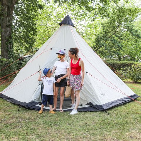 STAANPLAATS - Standplaats met individueel sanitair