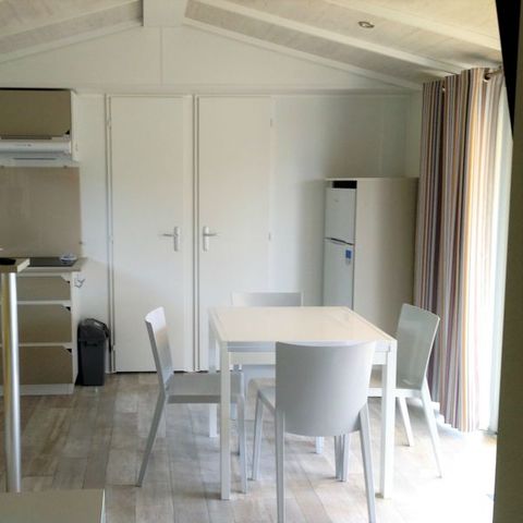 Stacaravan 8 personen - 4 slaapkamers voor 8 personen