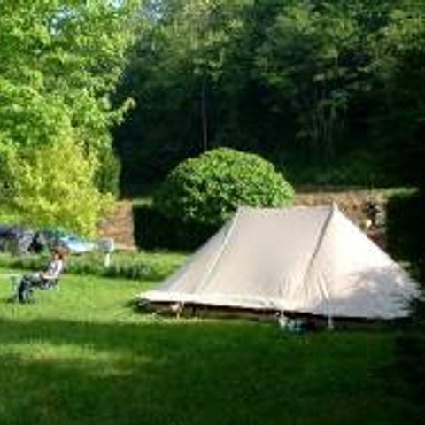 PLOT - Nature package 100/120m² (1 tent / 1 car) - without electricity