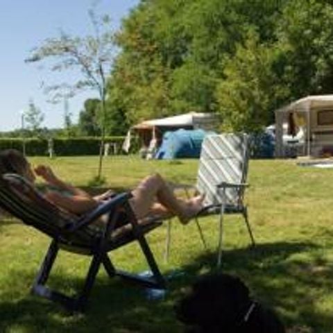 PLOT - Nature package 100/120m² (1 tent / 1 car) - without electricity