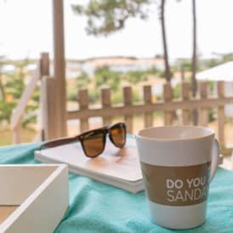 TENDA IN TELA E LEGNO 4 persone - Tent Trappeur 4p 2ch ** (in francese)