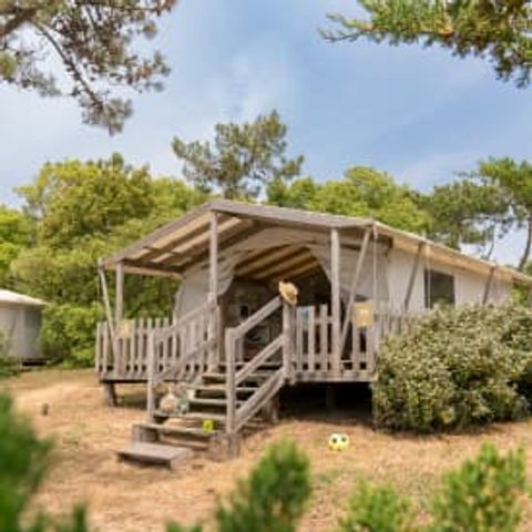 Canvas and wooden tent 4 persons - Tent Trappeur 4p 2ch ** (in French)