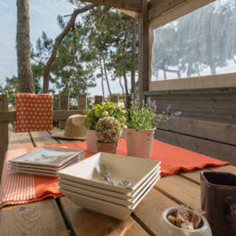 Canvas and wooden tent 6 persons - Lodge Sweet Home 4/6p 2ch ****