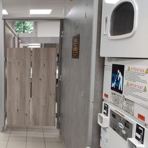 PIAZZOLA - Classic (1 tenda, roulotte o camper / 1 auto / elettricità 10A)