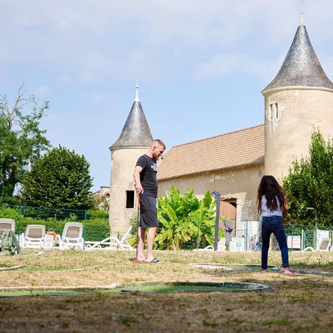 Camping Le Petit Trianon  - Camping Vienne - Afbeelding N°5