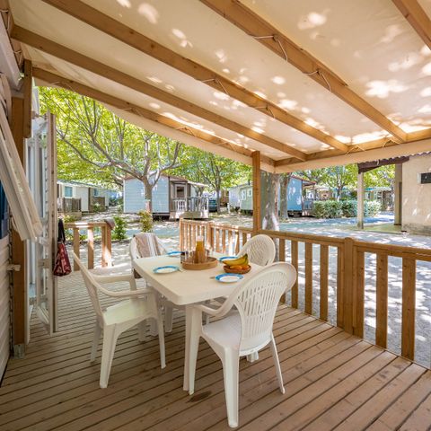 Stacaravan 6 personen - Klassiek XL | 2 slaapkamers | 4/6 pers. | Verhoogd terras