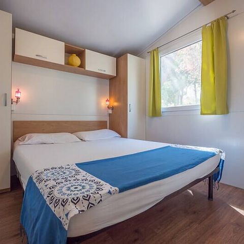 Stacaravan 6 personen - Comfort | 3 slaapkamers | 6 pers | Verhoogd terras | Airconditioning | TV