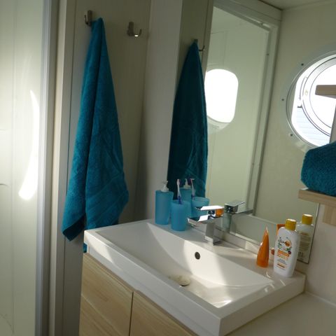 Mobile home 4 persons - Evasion Confort Eco' 29m² + 2 bedrooms + 13.5m² semi-covered terrace