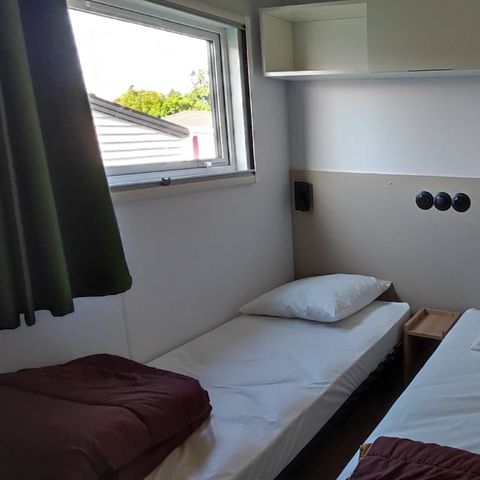 Stacaravan 6 personen - C-Méditerranée met airconditioning - 3 slaapkamers - 2 doucheruimtes - 38 m²