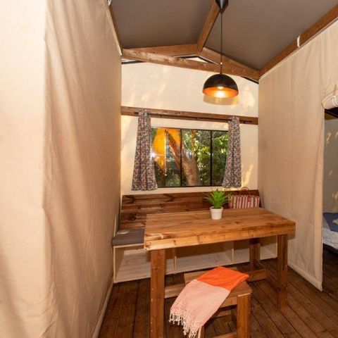 Safarizelt 4 Personen - C – Lodge-Zelt „Mana“ mit 2 Schlafzimmern, 22 m²