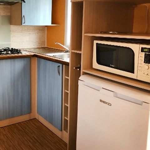 Stacaravan 4 personen - Klassiek XL | 2 slaapkamers | 4 pers. | Eenpersoons terras | TV