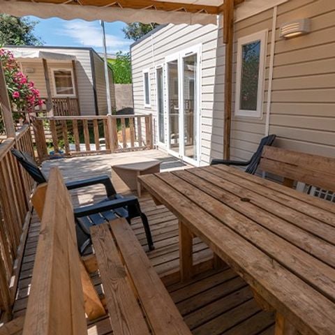 Stacaravan 8 personen - Mobile-home | Comfort XL | 3 slaapkamers | 6/8 pers. | Verhoogd terras | Airconditioning.