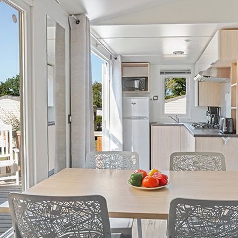 MOBILHOME 4 personas - | Premium | 2 Dormitorios | 4 Pers | Terraza elevada | Aire acondicionado | TV