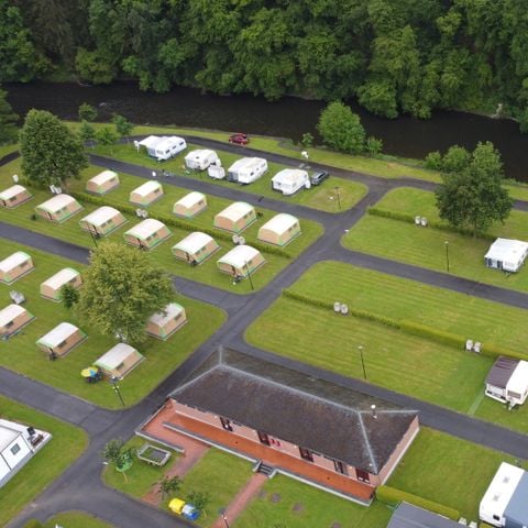 STAANPLAATS - Kampeerplaats met electriciteit